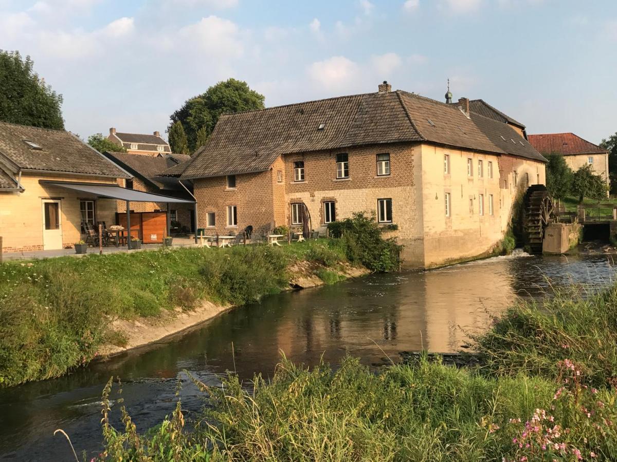 Aan De Watermolen Vakantiewoningen Wijlre Экстерьер фото