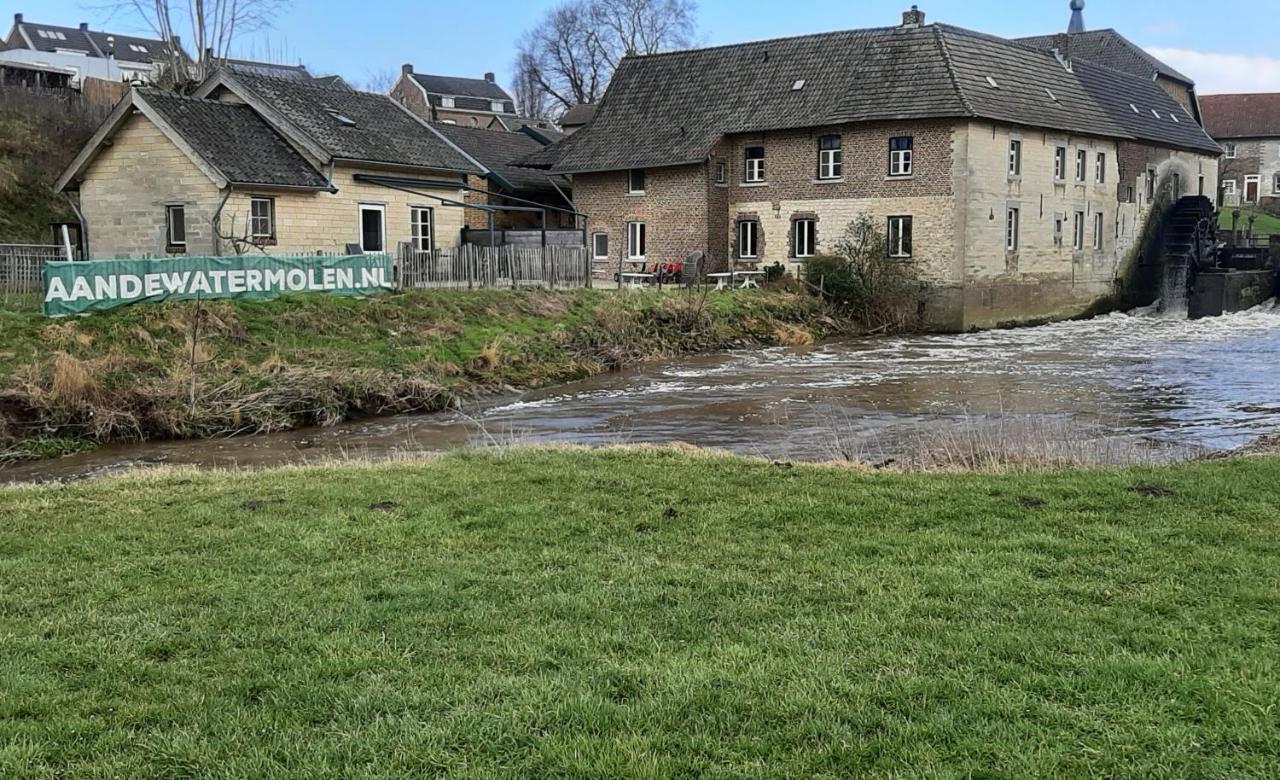 Aan De Watermolen Vakantiewoningen Wijlre Экстерьер фото